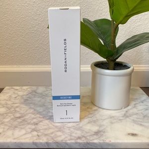 Rodan + Fields Redefine Daily Clay Cleanser